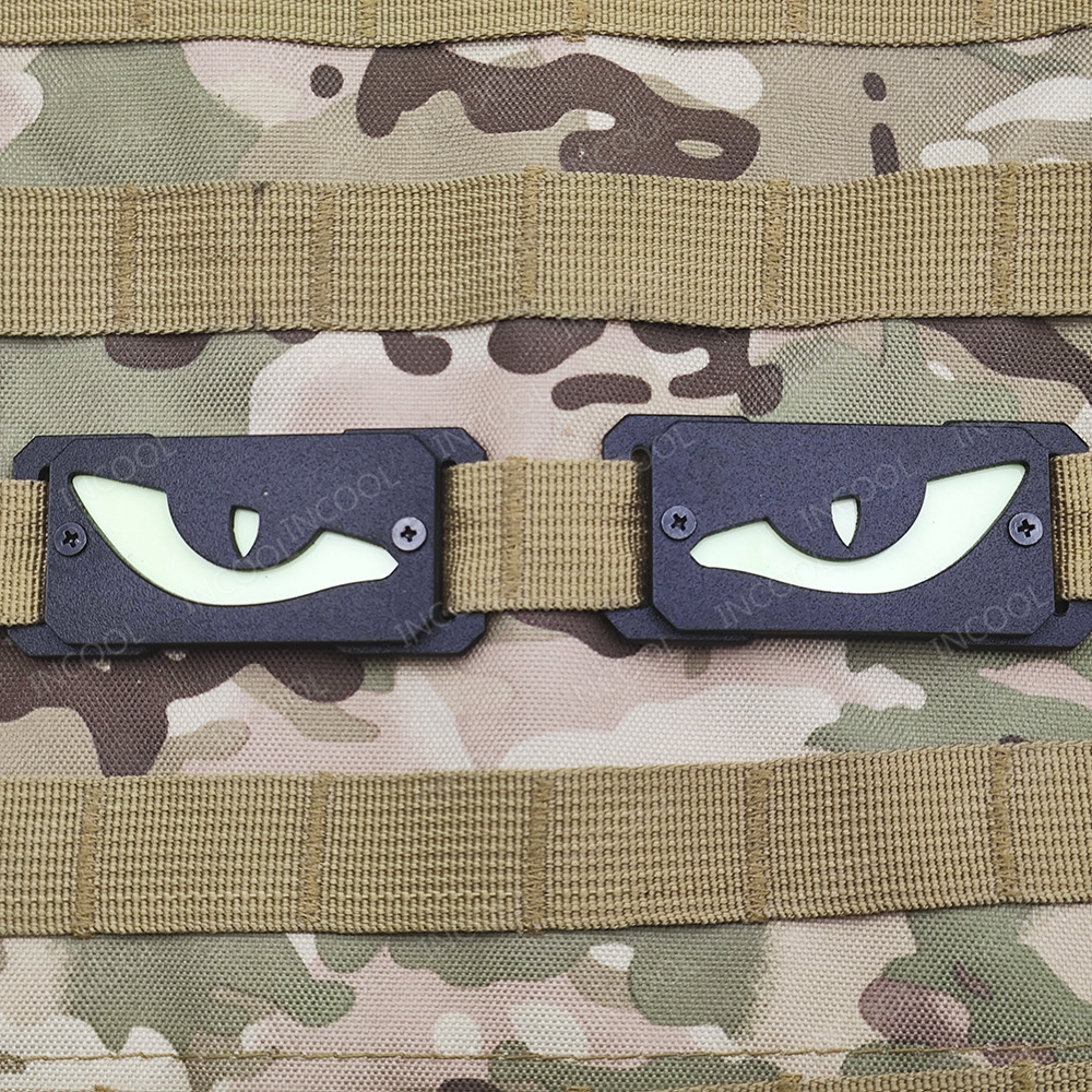 Cat Eyes Glow In Dark Patches  - Hunting Blind Fabric のレビューと価格