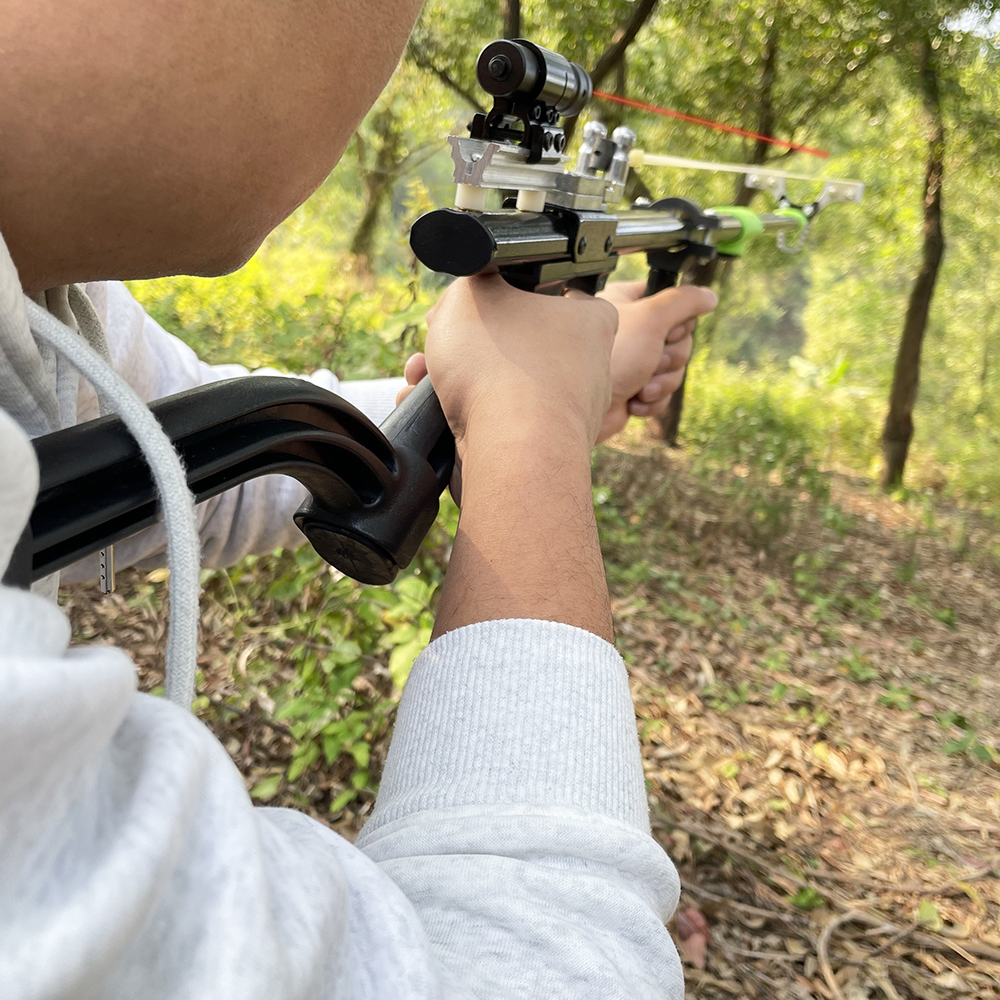 Laser guided precision slingsh - Outdoor Hunting Guide のレビューと価格