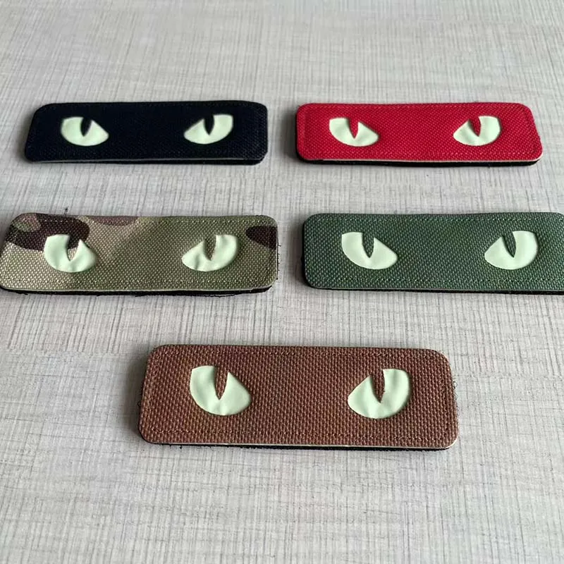 Cat Tiger Eyes,Evil Eye Badge  - Hunting Blind Fabric のレビューと価格
